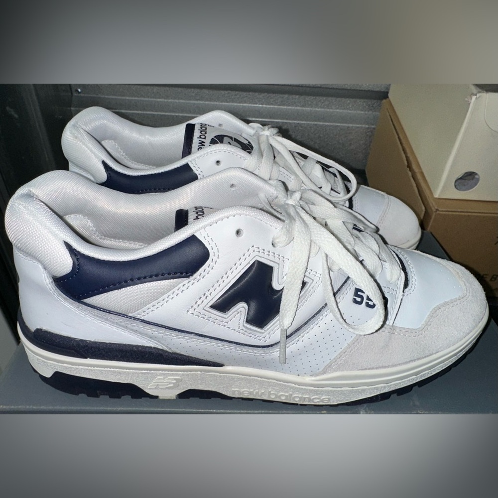 New Balance 550 Navy Blue Men's 10/Women’s 11.5